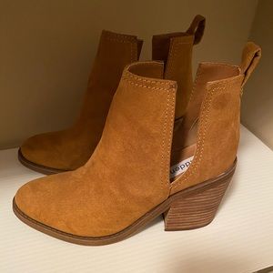 Madden girl chestnut suede boots
